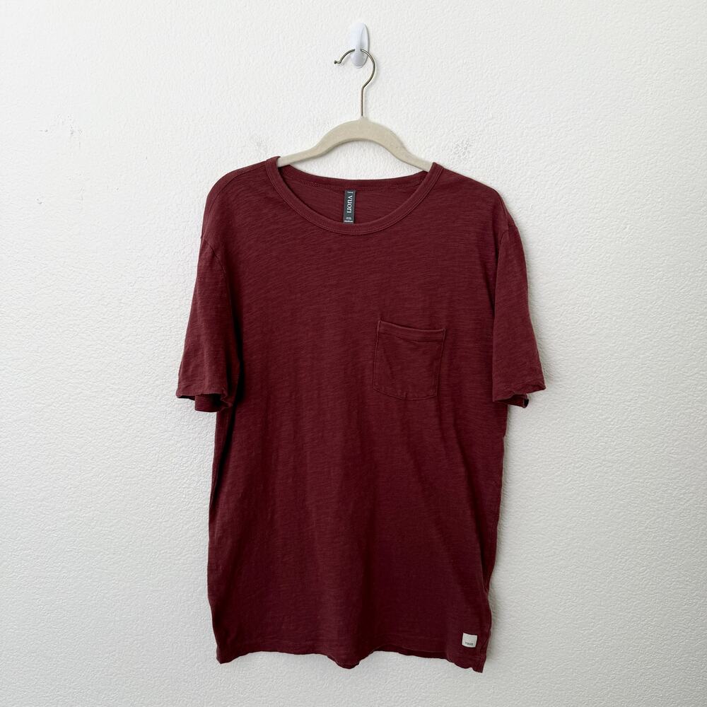 [Vuori] Maroon Ruby Men's Crew Neck Short Sleeve Pocket Tee T-Shirt Sz Medium M - Picture 2 of 11